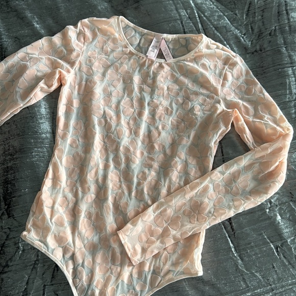 NWT Victoria’s Secret Sheer Bodysuit - Picture 2 of 6